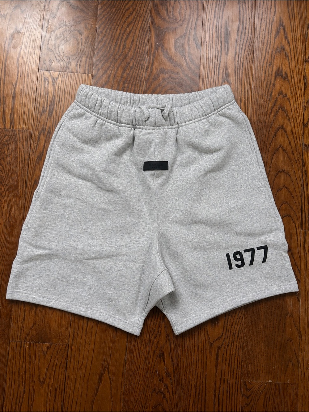 Essentials 1977 Dark Oatmeal shorts